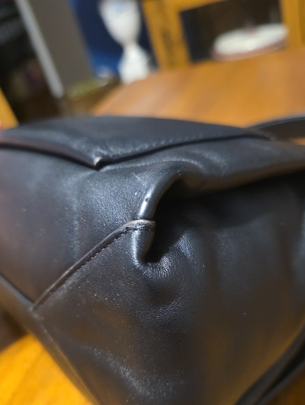 Michael Kors Black Leather Shoulder Bag - Picture 10 of 16